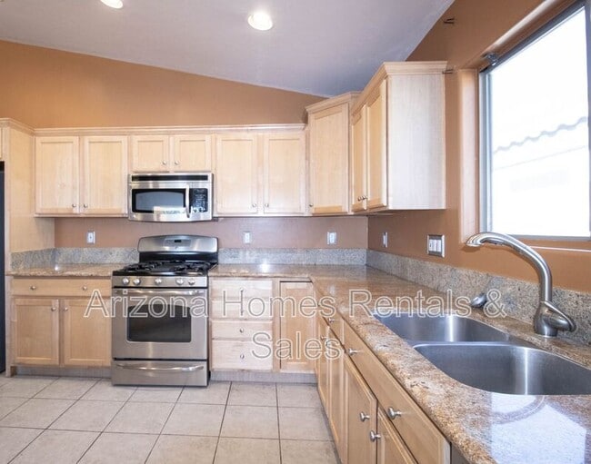 Photo - 10462 E Rose Hill St