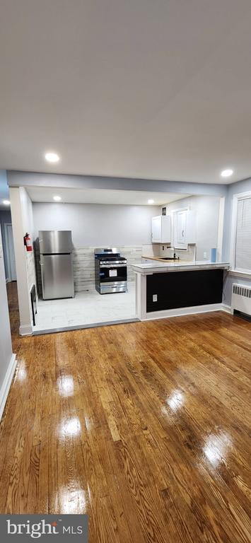 Building Photo - 502 E 22nd St Rental