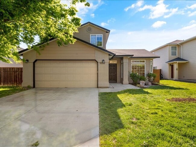 Building Photo - 3 Bedroom 2.5 Bathroom Home in Southwest B...
