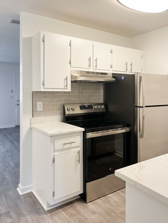 Building Photo - Park Avenue Villas Rental