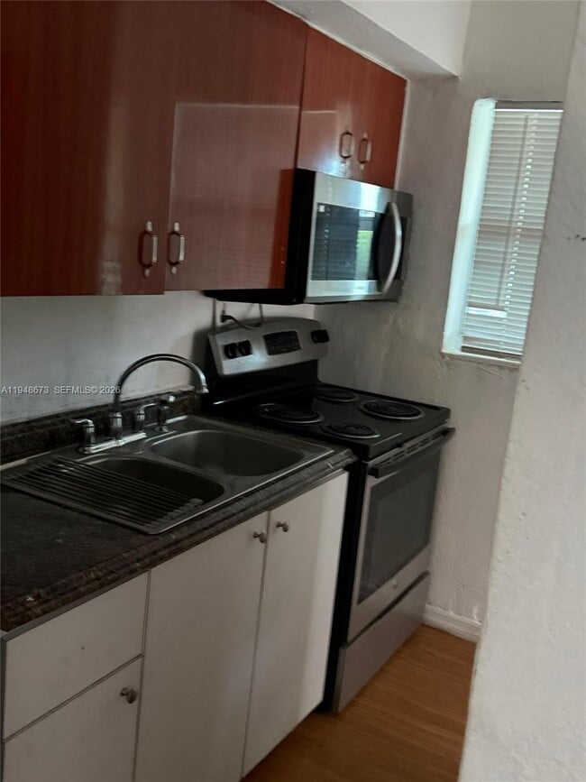 Building Photo - 2247 Simms St Unit 2