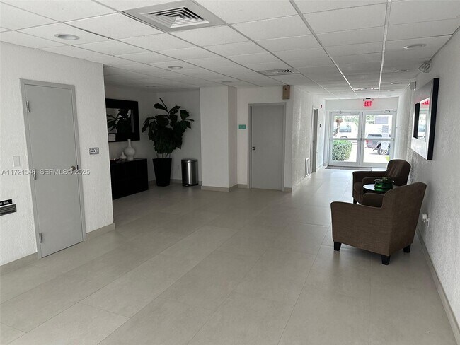 Photo - 1666 West Ave Unit 512