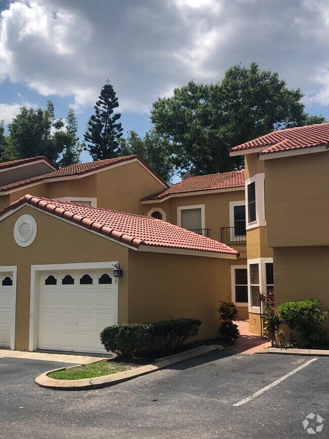 Wekiva Heights Club Fox Hunt Nearby Townhomes for Rent Longwood FL