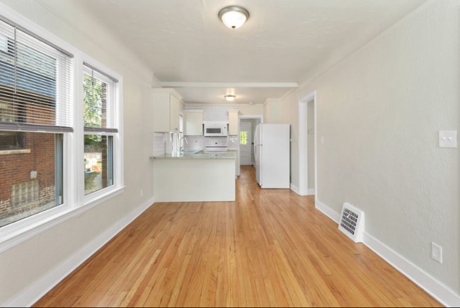 Building Photo - 3460 Haverhill St Rental