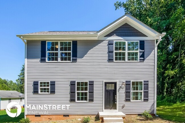 Photo - 2710 Booker St
