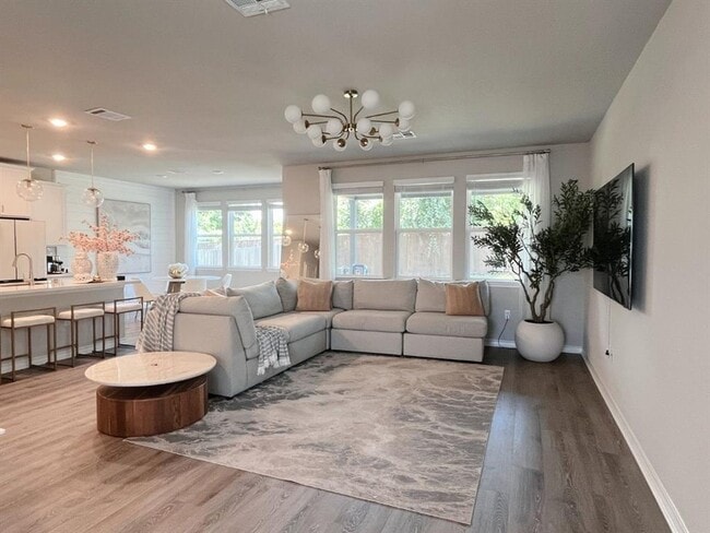 Photo - 5311 Forader Ln