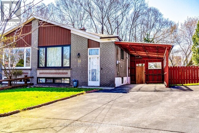 Photo - 17 Avis Crescent