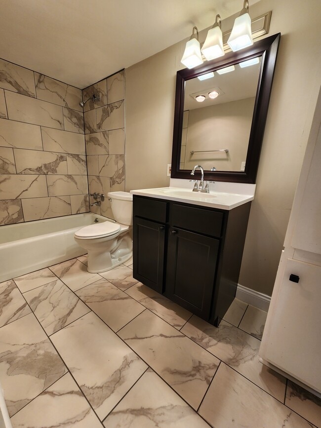 Photo - Dalton Pointe Walston