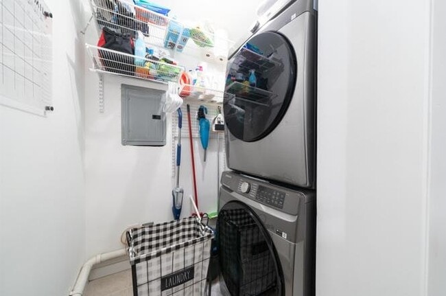 Photo - 456 9th St Unit 206A