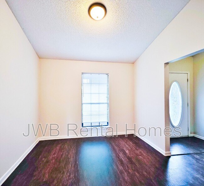 Photo - 11628 Harts Rd