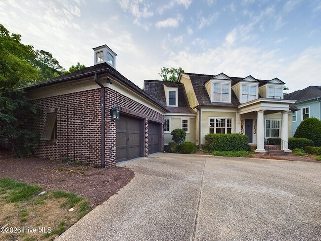 Photo - 3724 Rolston Dr