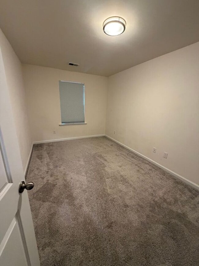 Photo - Beautiful 3 Bed / 2.5 Bath Townhome in Foxbank Plantation