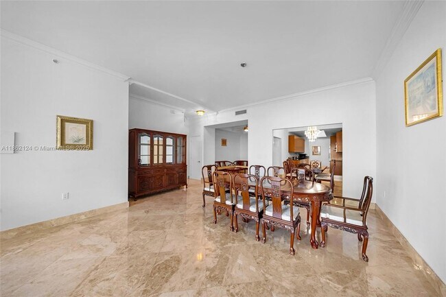 Photo - 704 N Ocean Blvd Unidad 1002