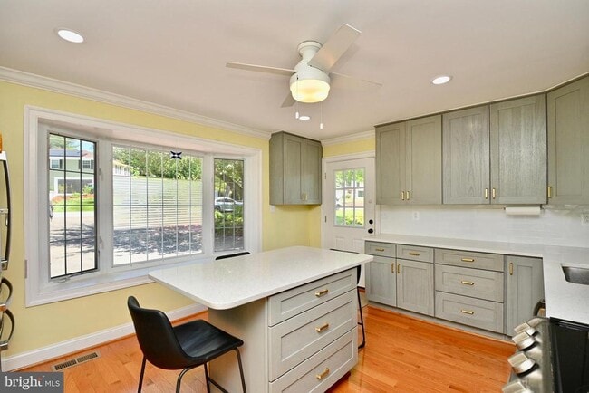 Photo - 10612 Anita Dr