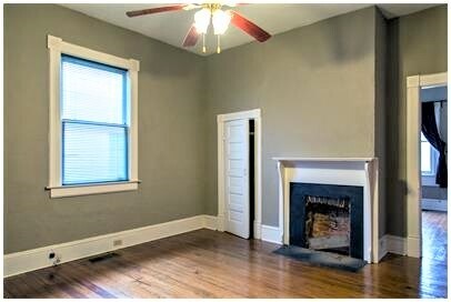 Photo - 1098 Center St NW