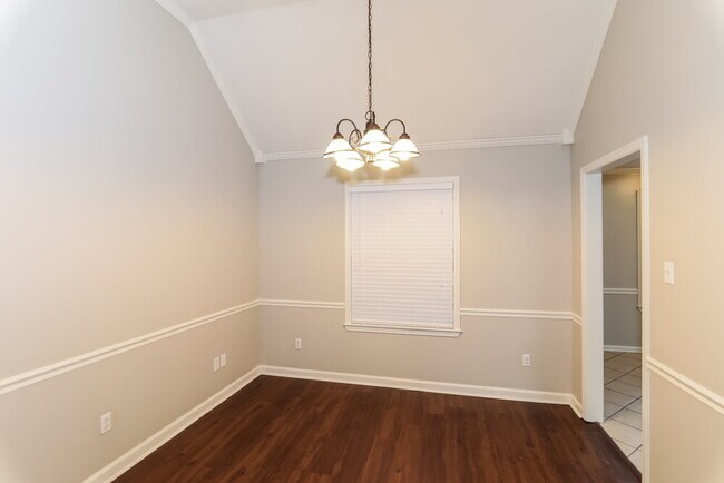 Photo - 7691 Shadow View Cove