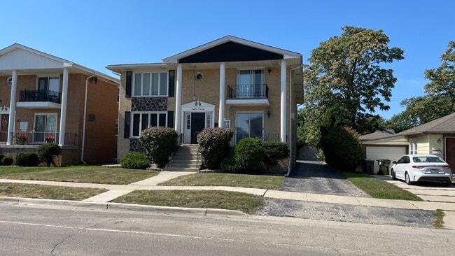 Building Photo - 4532 Maple Ave Unit 2 Rental