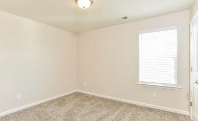 Building Photo - 7333 Maroney Dr