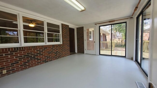 37 Lisa Dr