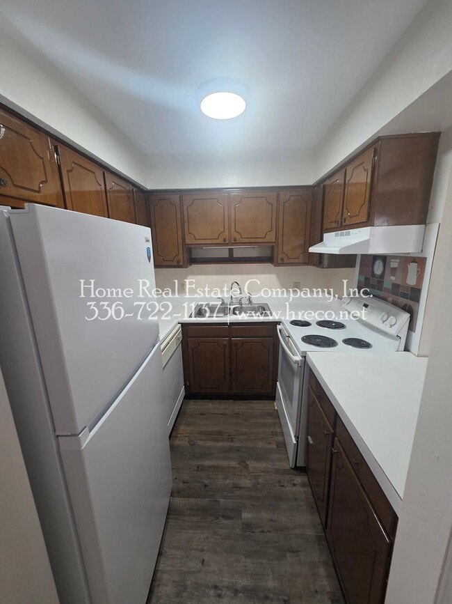 Photo - 1441 Brookwood Dr