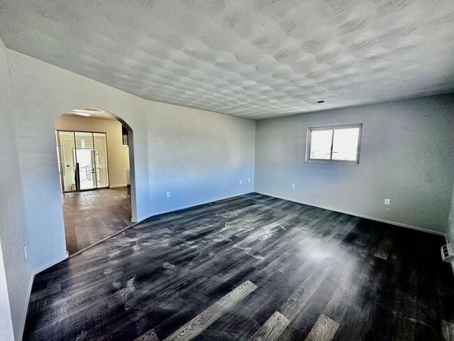 Photo - 1743 Burton St Unit Upstairs