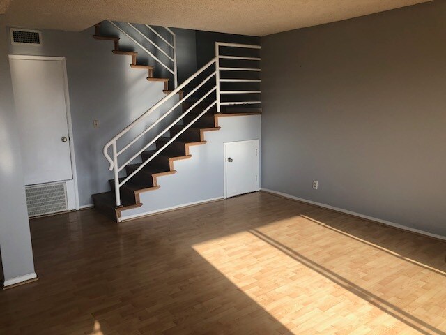 Staircase - 654 1st Pl Unit 2