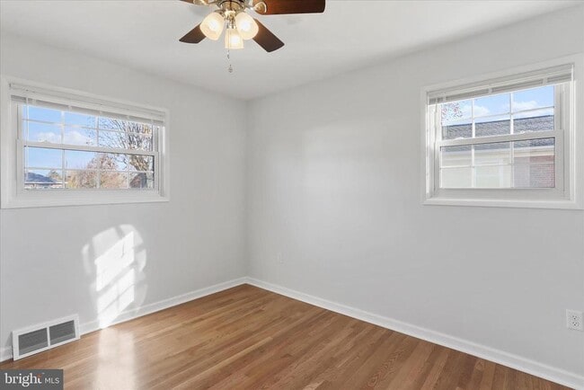 Photo - 855 Anthony Ave