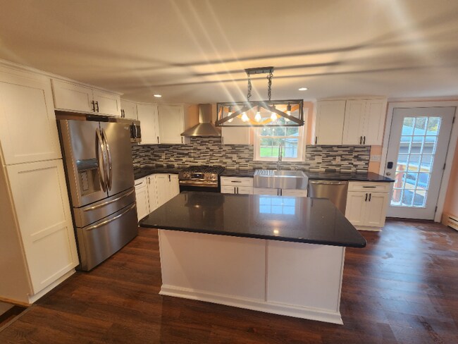 Photo - 5258 Chestnut Ridge Rd House