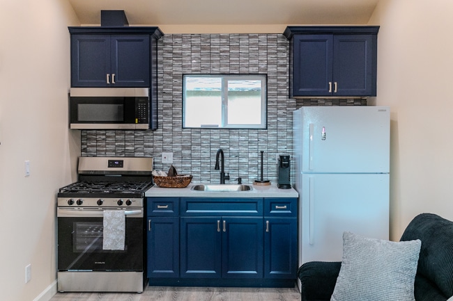 Building Photo - 1009 Arlington Ave