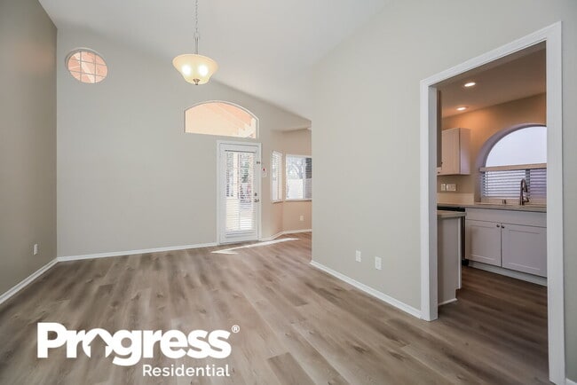 Photo - 3020 Forest Lake St