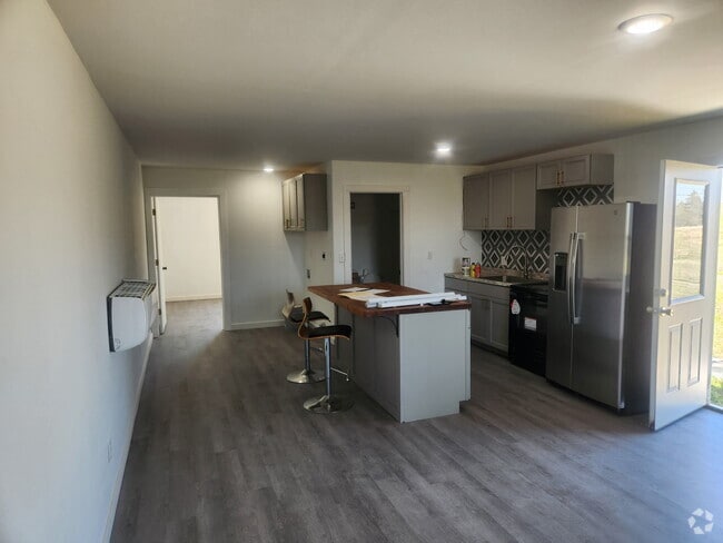 Building Photo - 1380 E Quarry St Rental