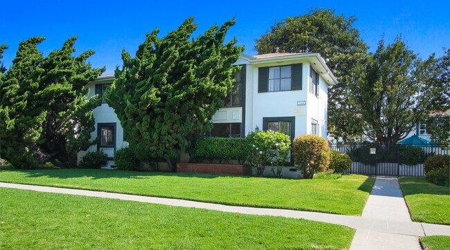 Photo - 3144 S. Barrington Ave in Mar Vista - Has ...