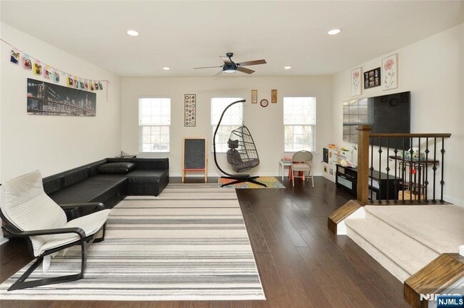 Photo - 12-48-48 12th St