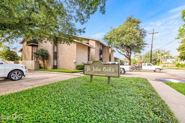 1301 St John St Unidad 305