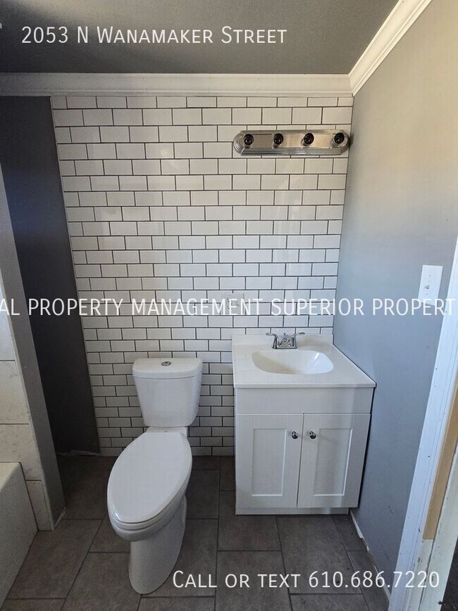 Photo - 2053 N Wanamaker St