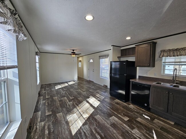 Photo - 244 Blossom Ln