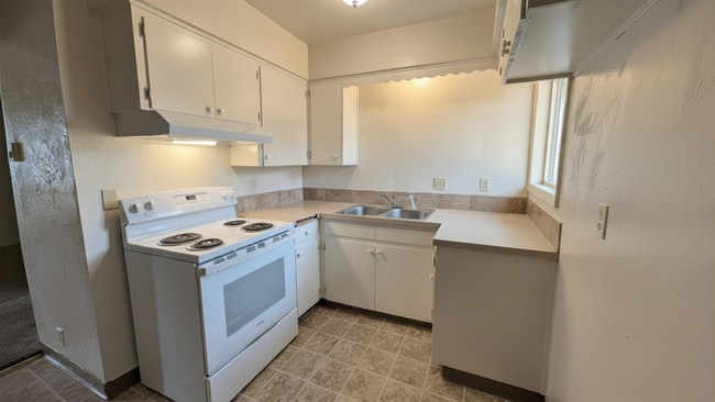 Photo - 1065 Ring St NE Unit 1065
