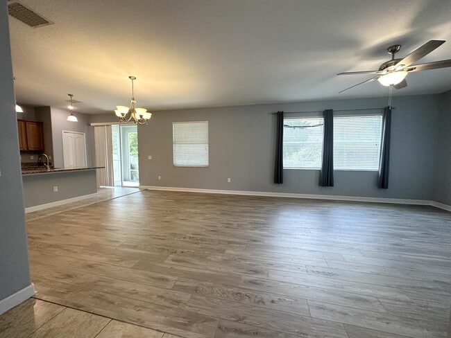 Photo - "Spacious 5-Bedroom Retreat with Scenic Views in The Verandahs!"