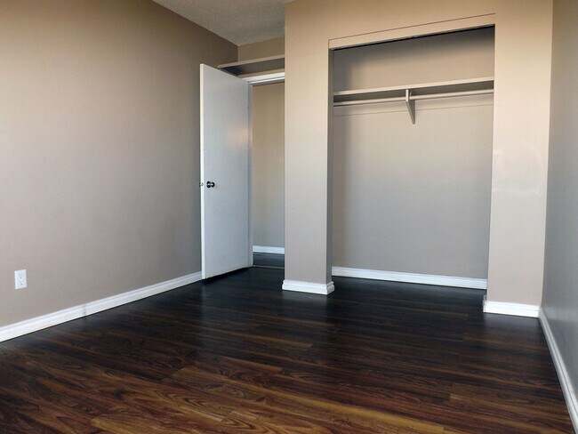 Photo - Nicoll Manor