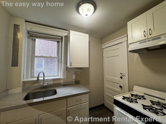 6 Craigie Cir Unit 4