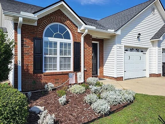 Photo - 141 Ariel St