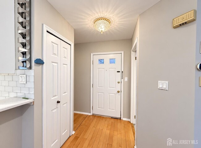 342 Crosspointe Dr