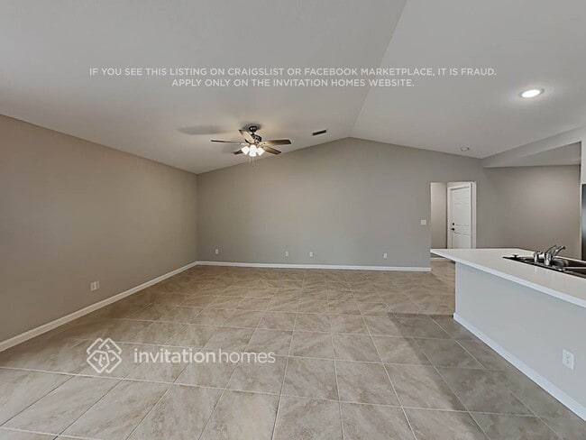 Photo - 1909 SW Hampshire Ln