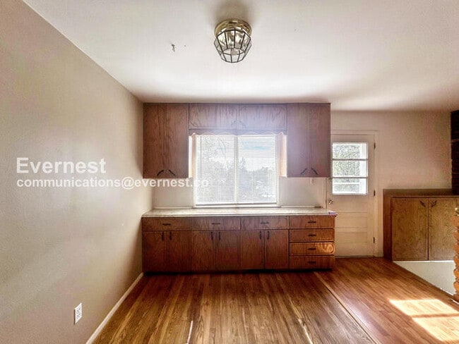 Photo - 1409 Laurette Dr