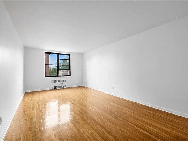 Photo - 2 West End Ave Unit 4G