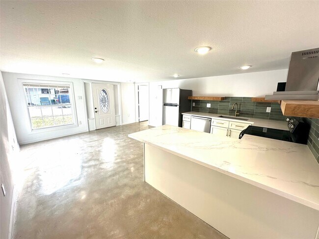 Photo - 808 Oakhurst St Unidad 3