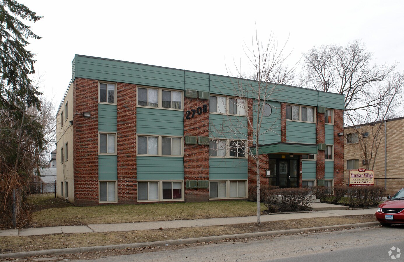 Photo - 2708 Grand Ave S Apartments