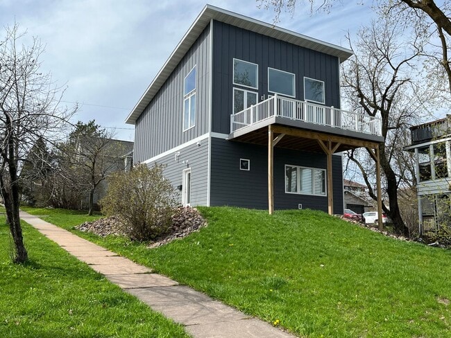 Building Photo - Modern Two-Bedroom Home with Lake Superior Views