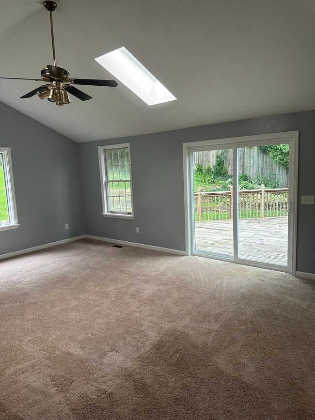 Photo - 1011 Hudson St