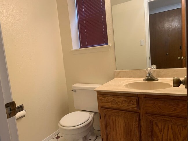Photo - Townhome Style 2bed/1.5 bath